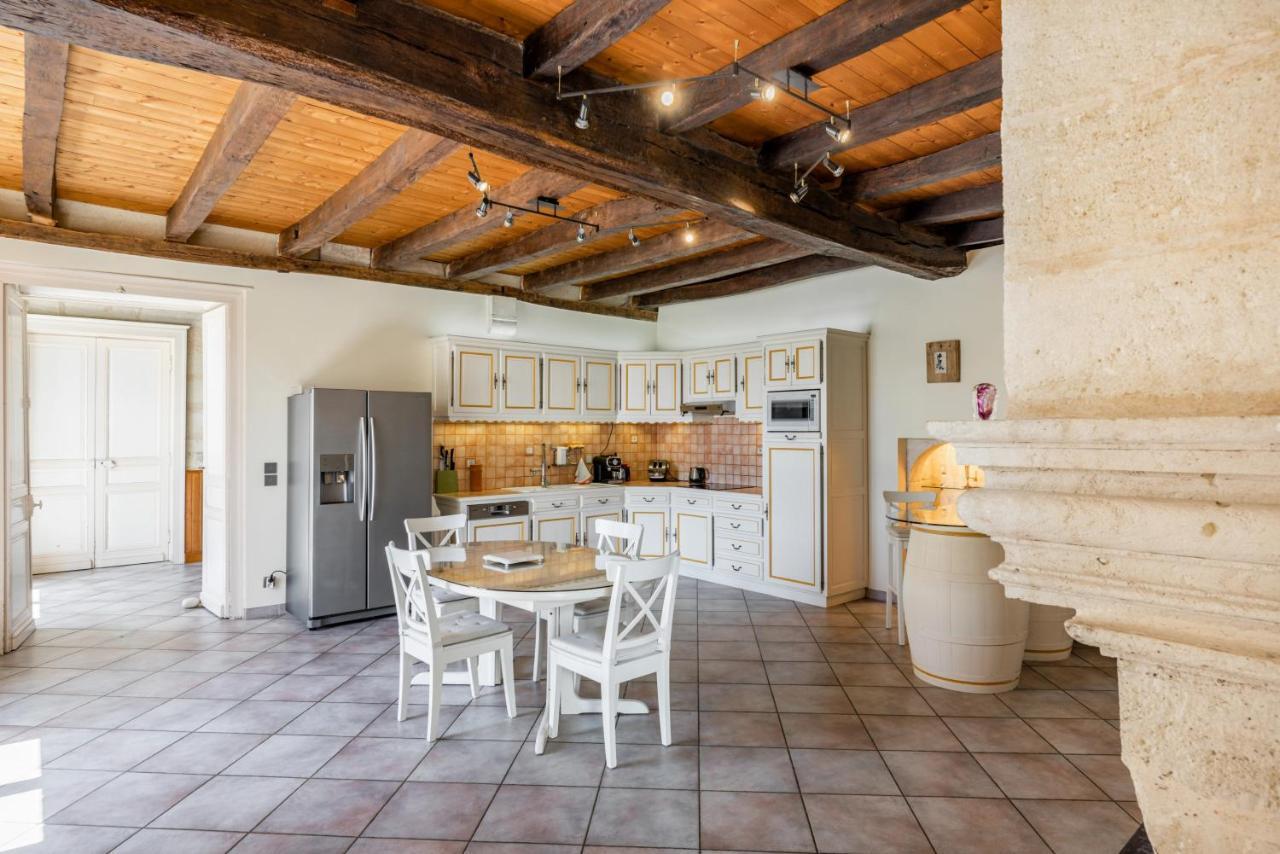 Homestay Domaine De Meyney Villegouge